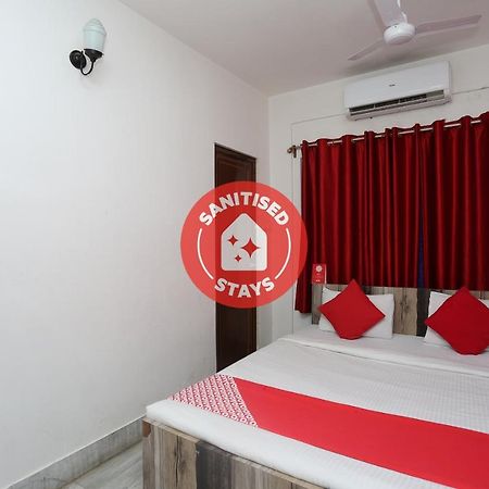 Oyo 11054 Amar Raj Guest House Kolkata Luaran gambar