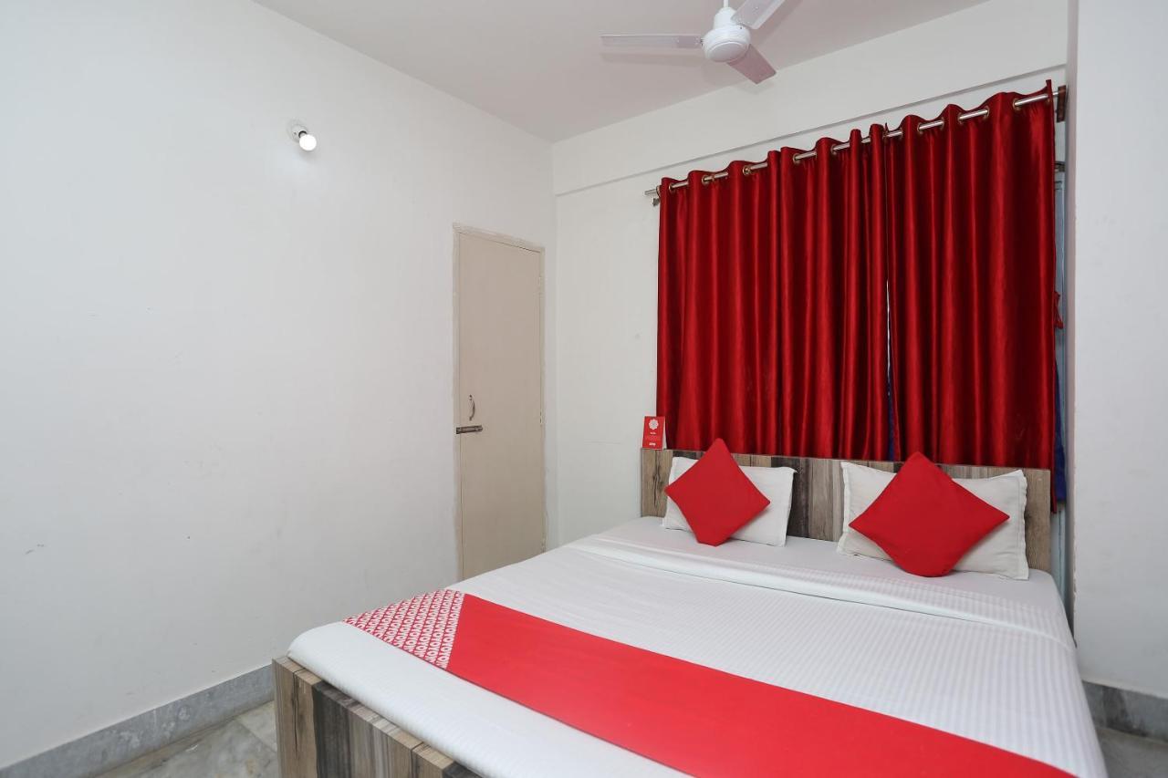 Oyo 11054 Amar Raj Guest House Kolkata Luaran gambar